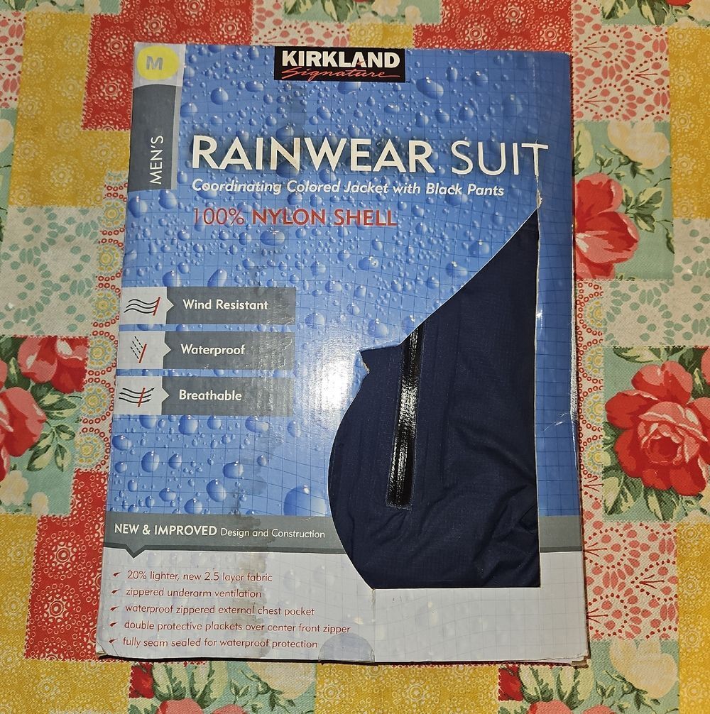 Kirkland Signature Men’s Navy Blue Nylon Rainwear Suit